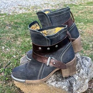 Fly London Lok Boots